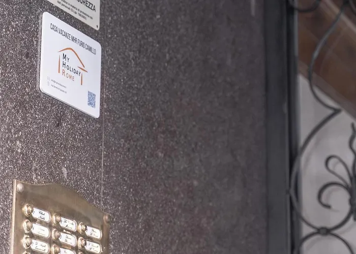 Appartement Mhr Furio Camillo - Metro A In 3 Minuti, Ideale Per Gruppi E Famiglie Rome